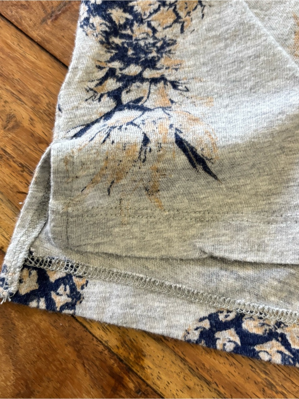 Anthropologie Light Gray Pineapple-Print Short Sleeve Tee - Picture 5 of 8